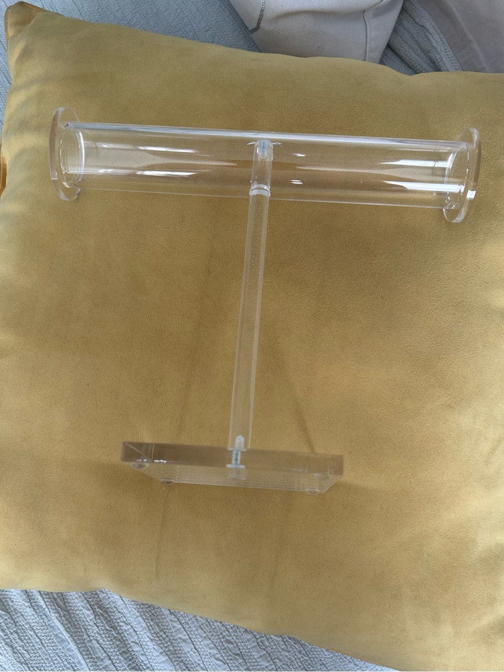 Clear Acrylic Jewelry T-Bar Stand with Gold Necklace - Picture 9 of 9